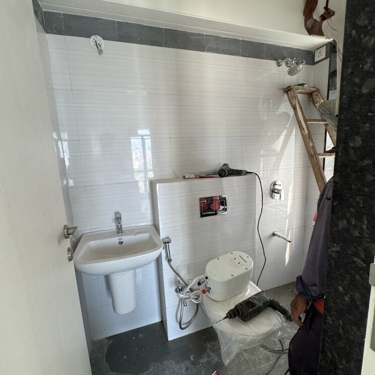 Bathroom, rustomjee-bella-phase-1 2 Bedroom 600 Sq.Ft. Apartment In Bhandup West Mumbai 7981865