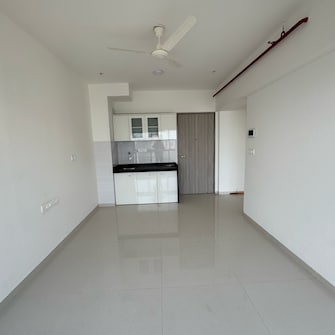 1 BHK Apartment For Rent in Kalpataru Crest Bhandup West Mumbai  7981902