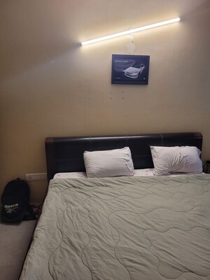 Bedroom in 3 BHK Apartment at H.M.Astoria, Benson Town – for Sale