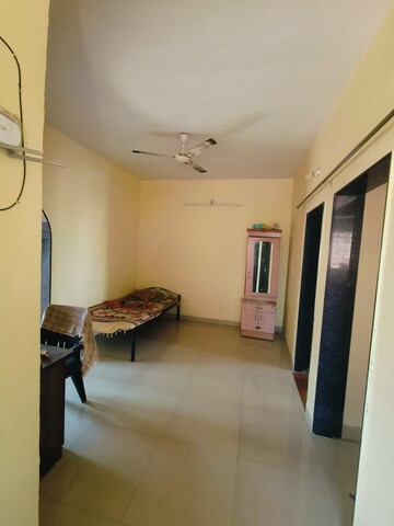 Living Room in 1.5 BHK Independent House at Wadgaon Sheri – for Rent