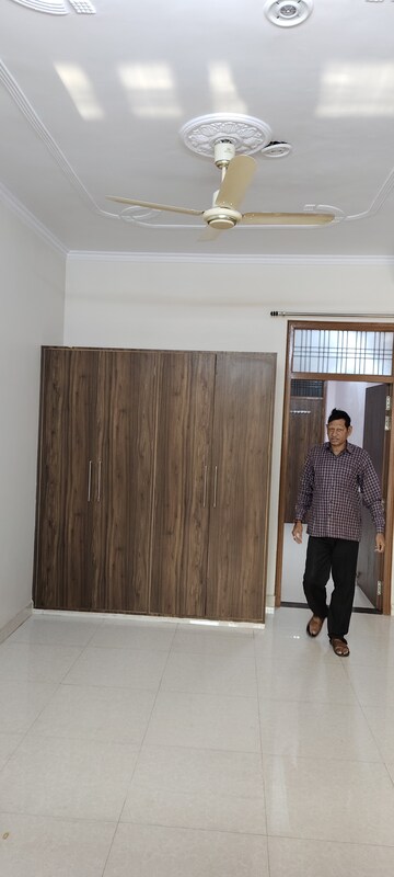 Living Room in 2 BHK Independent House at Gomti Nagar – for Rent