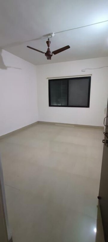 Room in 2 BHK Apartment at Wadgaon Sheri – for Rent