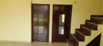 Room in 2 BHK Apartment at Peer Mucchalla – for Rent