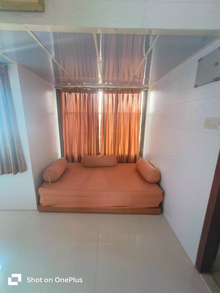 Living Room, milton-apartment-khar-dhanda 3 Bedroom 1300 Sq.Ft. Apartment In Khar Danda Mumbai 7981944