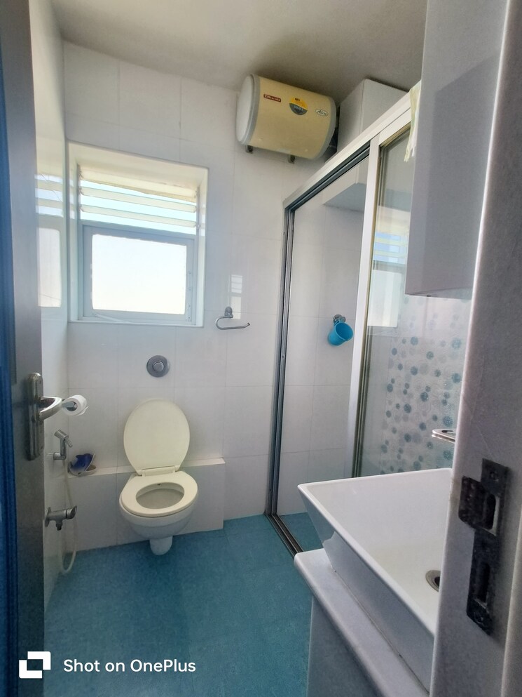 Bathroom, milton-apartment-khar-dhanda 3 Bedroom 1300 Sq.Ft. Apartment In Khar Danda Mumbai 7981944