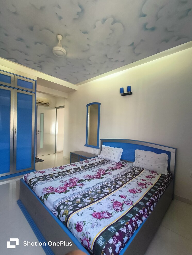 Bedroom, milton-apartment-khar-dhanda 3 Bedroom 1300 Sq.Ft. Apartment In Khar Danda Mumbai 7981944