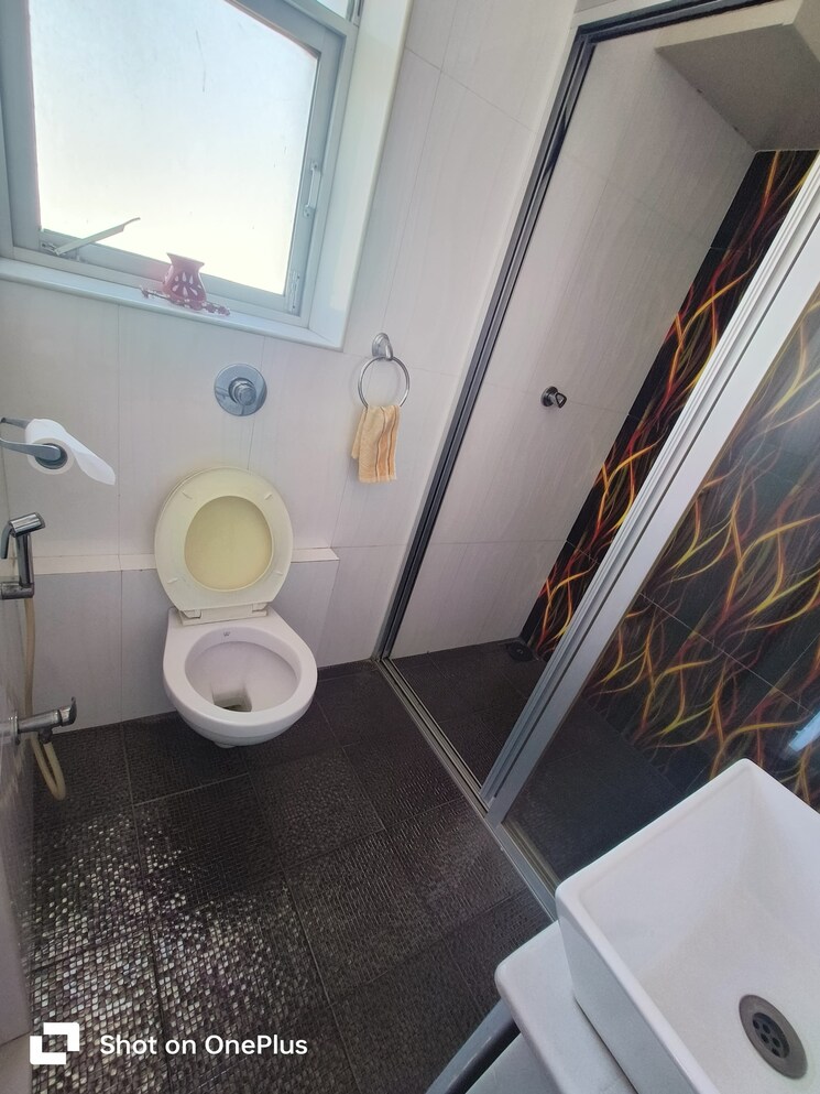 Bathroom, milton-apartment-khar-dhanda 3 Bedroom 1300 Sq.Ft. Apartment In Khar Danda Mumbai 7981944