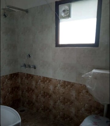 Bathroom in 2 BHK Builder Floor at Sector 21 – for Rent