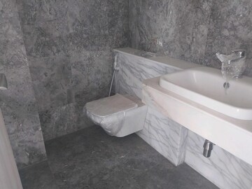 Bathroom in 4 BHK Apartment at Rustomjee Crown, Prabhadevi – for Rent