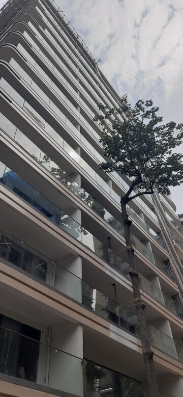 3 BHK Apartment For Rent in Khar West