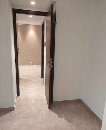 Master Bedroom in 1 BHK Apartment at Hiranandani Regent Hill, Powai – for Rent