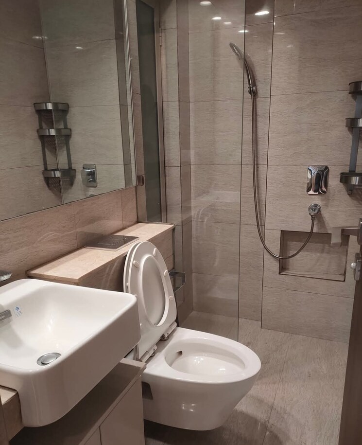 Bathroom, hiranandani-regent-hill 1 Bedroom 379 Sq.Ft. Apartment In Powai Mumbai 7981976