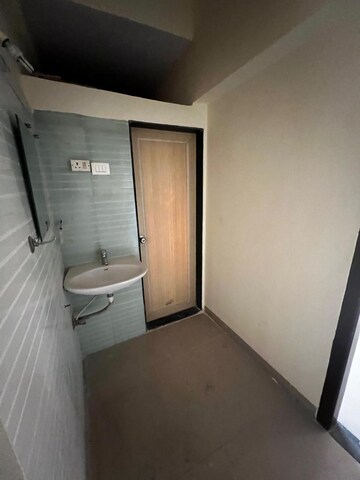 Room in 2 BHK Apartment at Haware Estate, Kasarvadavali – for Sale