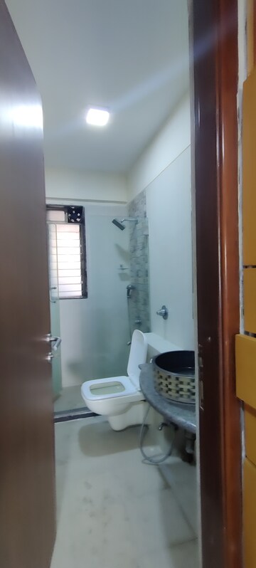 Bathroom in 3 BHK Apartment at Siddhivinayak Horizon, Prabhadevi – for Sale