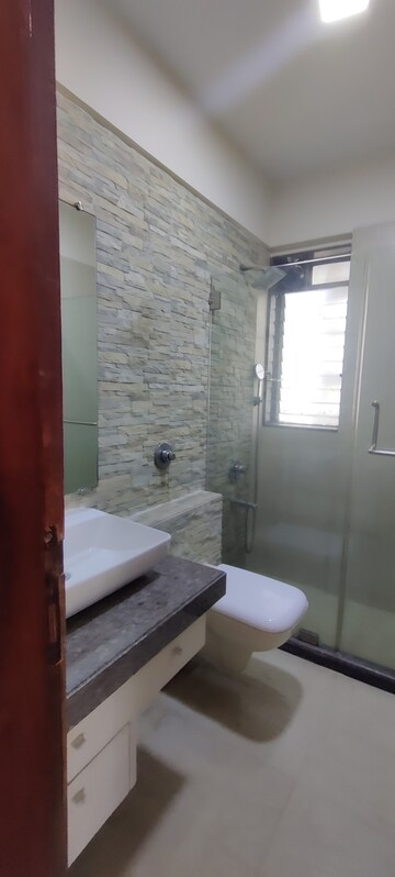 Bathroom in 3 BHK Apartment at Siddhivinayak Horizon, Prabhadevi – for Sale