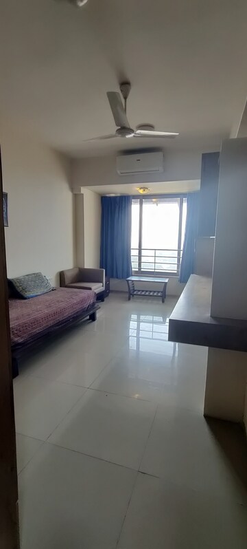 Living Room in 3 BHK Apartment at Siddhivinayak Horizon, Prabhadevi – for Sale