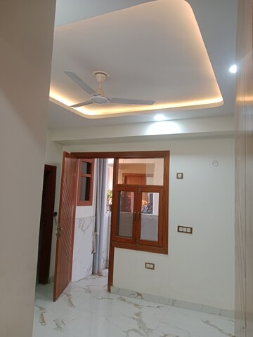 Master Bedroom in 3 BHK Builder Floor at Sector 73 – for Sale