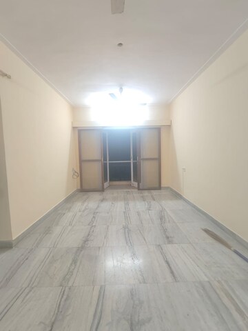 Room in 2 BHK Apartment at Raheja Garden Estate Kokanipada, Kokanipada – for Rent