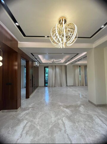 Room in 2 BHK Apartment at JKG Palm Resort, Raj Nagar Extension – for Rent