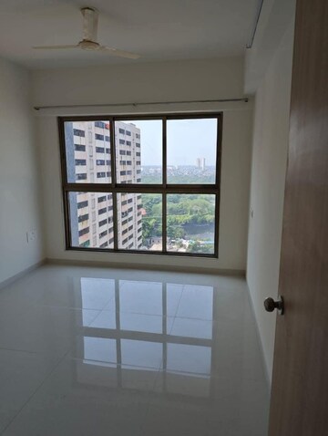 Bedroom in 2 BHK Apartment at Rajesh Raj Infinia, Malad West – for Rent