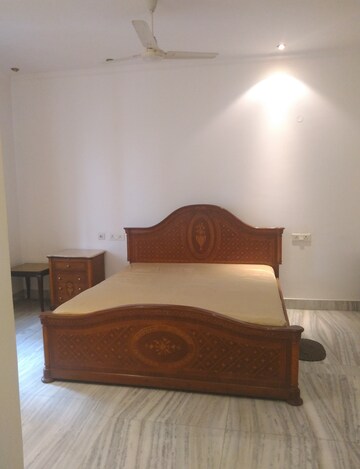 Bedroom in 2 BHK Builder Floor at Defence Colony – for Rent