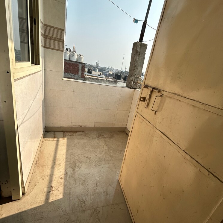 Balcony, kotla mubarakpur 1 RK 400 Sq.Ft. Builder Floor In Kotla Mubarakpur Delhi 7982104