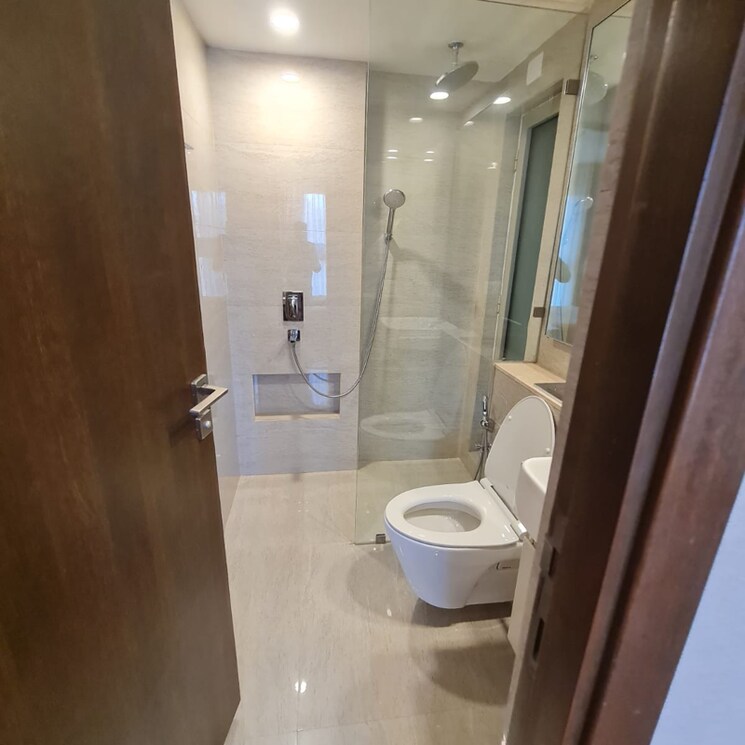 Bathroom, hiranandani-castle-rock 2 Bedroom 629 Sq.Ft. Apartment In Sainath Nagar Mumbai 7982144