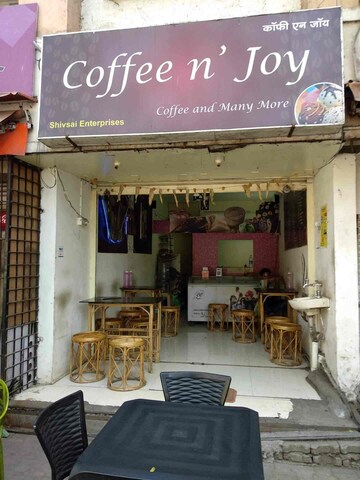  Shop For Rent in Aliganj