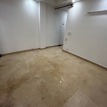 Room in 2 BHK Builder Floor at Lajpat Nagar ii – for Rent