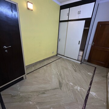 Room in 2 BHK Builder Floor at Lajpat Nagar ii – for Rent