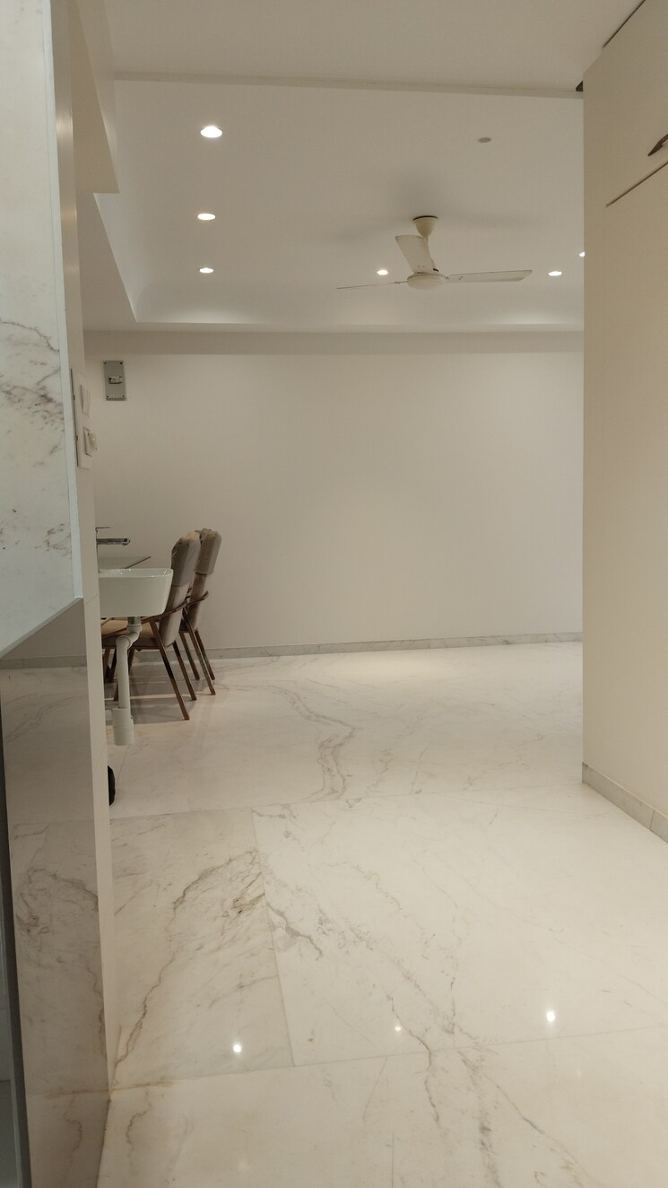 Living Room, unispace-samruddhi-chs-ltd 3 Bedroom 1075 Sq.Ft. Apartment In Dadar West Mumbai 7982198