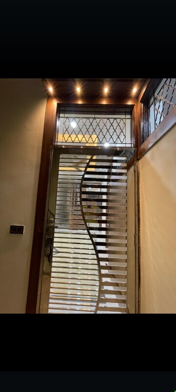 Staircase in 3 BHK Builder Floor at Kshitij Complex Vaishali, Vaishali Sector 4 – for Sale