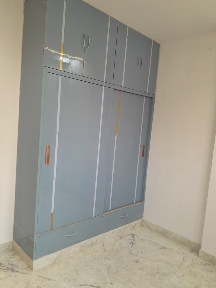 undefined, rohini sector 11 2 Bedroom 52 Sq.Mt. Builder Floor In Rohini Sector 11 Delhi 7982288