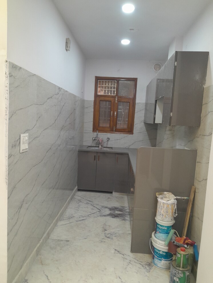 Kitchen, rohini sector 11 2 Bedroom 52 Sq.Mt. Builder Floor In Rohini Sector 11 Delhi 7982288