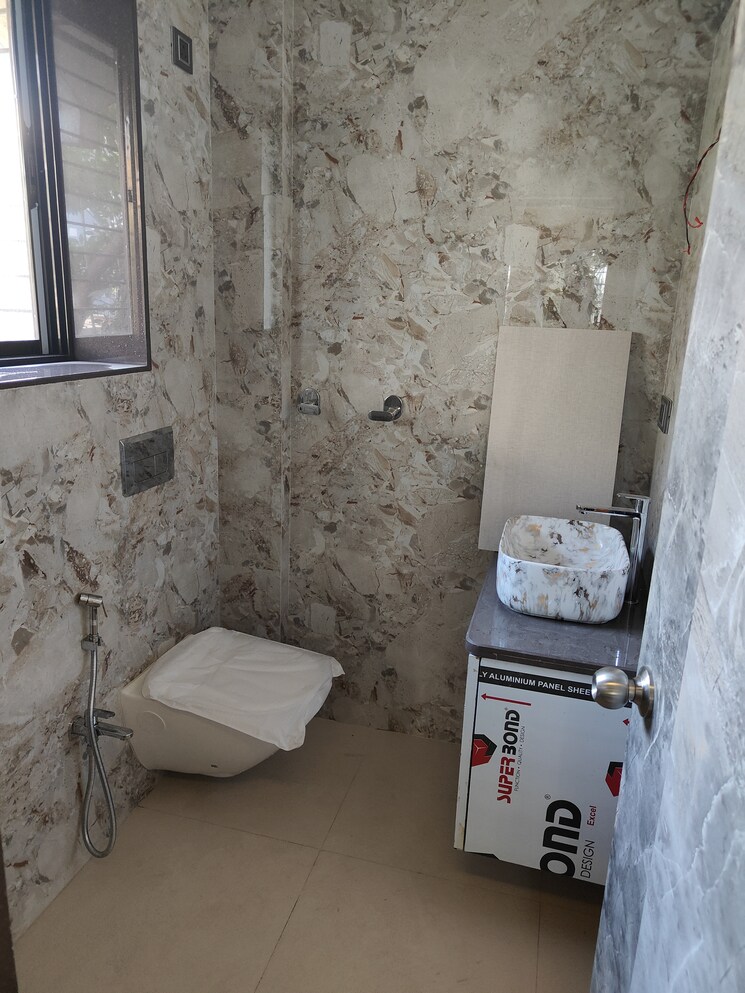 Bathroom, pestom-sagar-colony 3 Bedroom 1600 Sq.Ft. Apartment In Chembur Mumbai 7982354