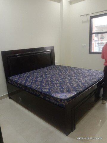 Bedroom in 2 BHK Builder Floor at Sector 9 – for Rent