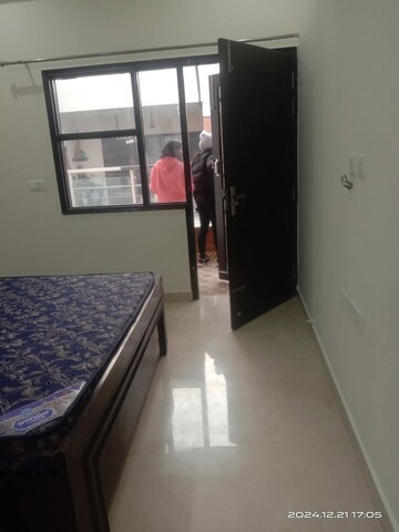 Master Bedroom in 2 BHK Builder Floor at Sector 9 – for Rent