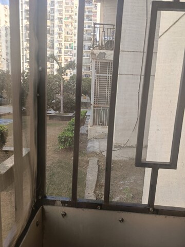 Building Lobby in 3 BHK Apartment at Gardenia Golf City, Sector 75 – for Rent