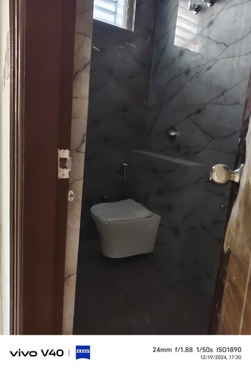 Bathroom in 2 BHK Apartment at Halasuru – for Rent