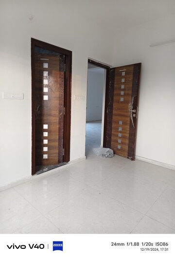 Room in 2 BHK Apartment at Halasuru – for Rent