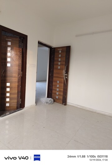 Room in 2 BHK Apartment at Halasuru – for Rent