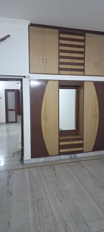 Bedroom in 2 BHK Independent House at Gomti Nagar – for Rent