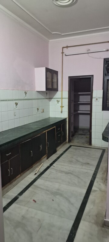 Kitchen in 2 BHK Independent House at Gomti Nagar – for Rent