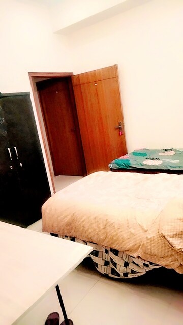 Room in  Pg at Sector 70 – for Rent