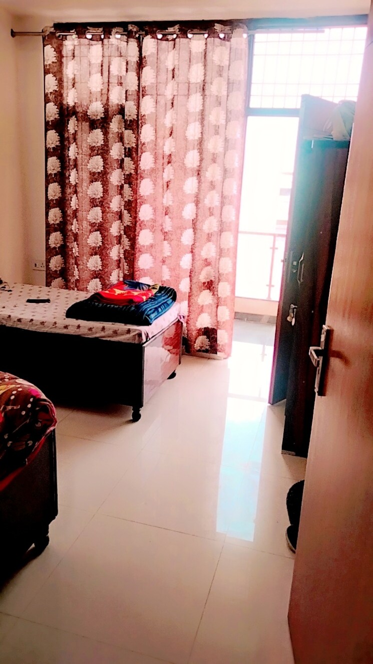 undefined, sector 70 Pg For Girls In Sector 70 7982567