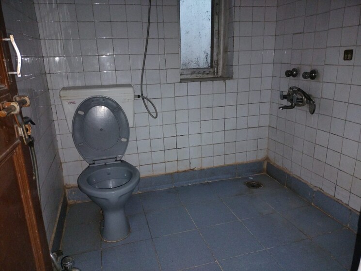 Bathroom, ip extension 2 Bedroom 850 Sq.Ft. Apartment In Ip Extension Delhi 7982611
