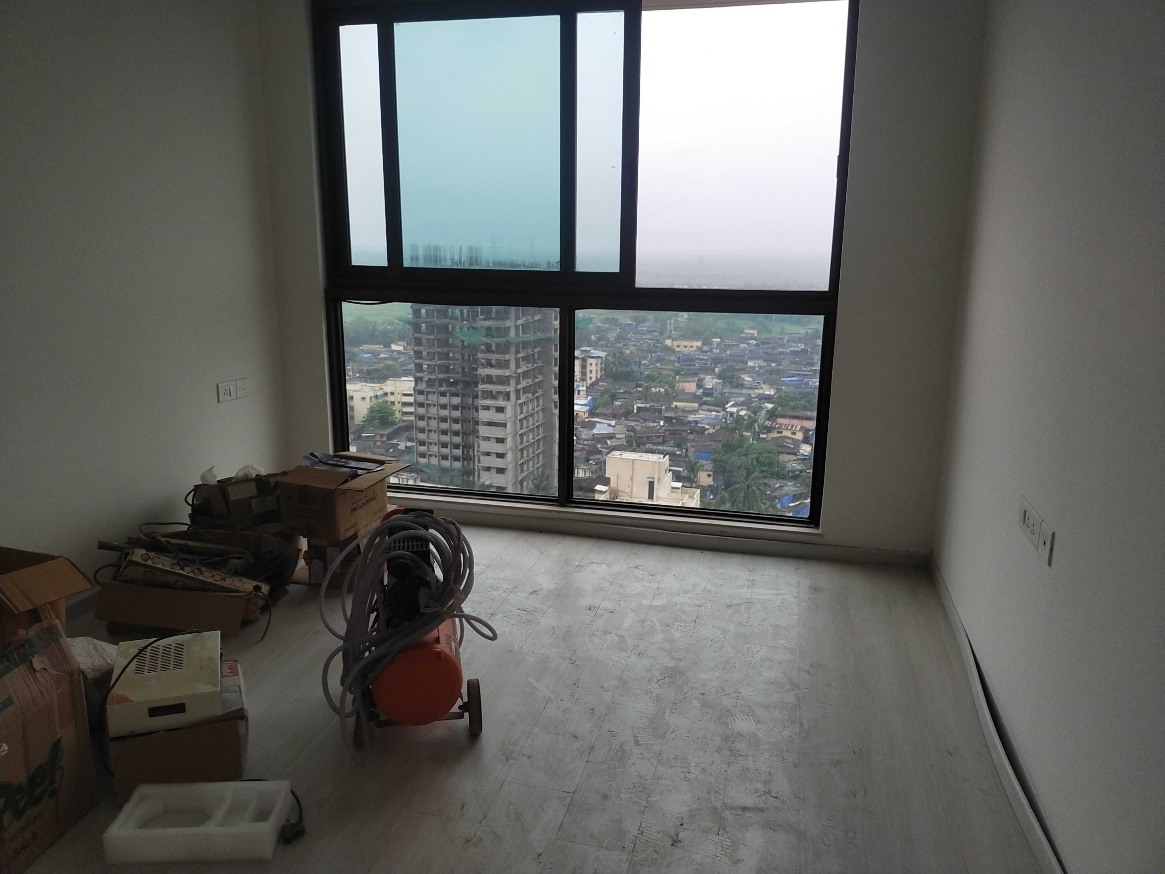 2 BHK + Extra Room Apartment For Sale in L&T Emerald Isle