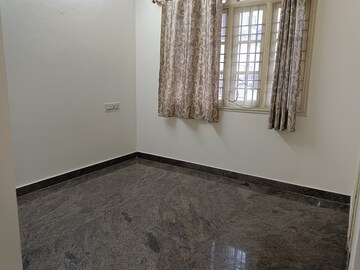 Room in 1 BHK Independent House at Agaram – for Rent