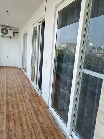 Balcony in 4 BHK Builder Floor at Ansal Plaza Sector-23, Sector 23 – for Rent