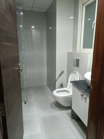 Bathroom in 4 BHK Builder Floor at Ansal Plaza Sector-23, Sector 23 – for Rent